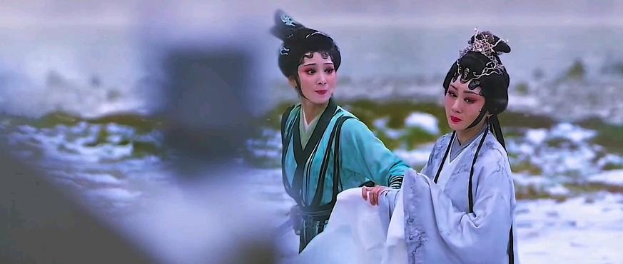 从话剧表演转型到影视剧,从传统京剧到现代京剧传承与发展