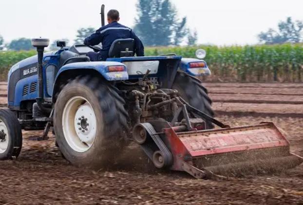 从掏粪工到首富许家印的发家史,许家印从掏粪工到中国首富