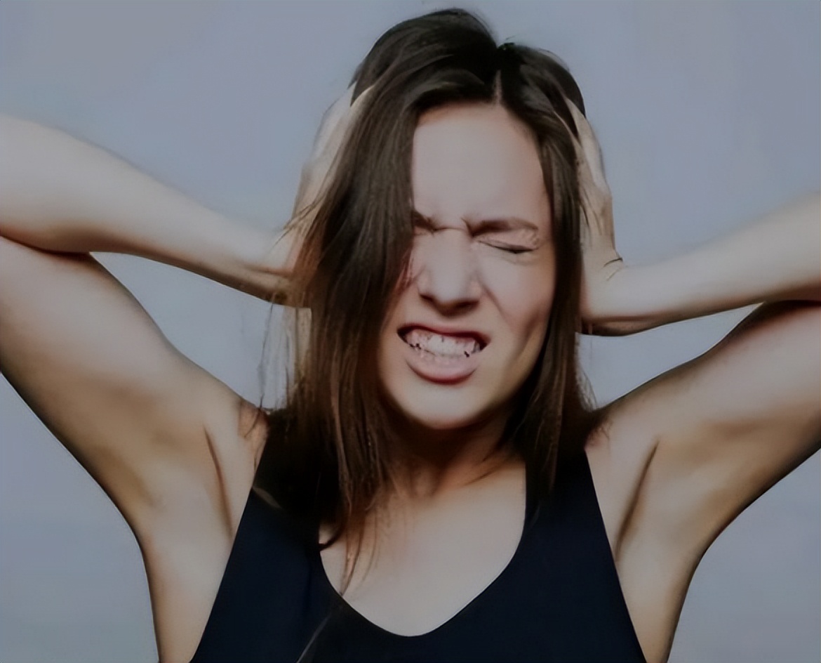 大姨妈结束以后一直有褐色分泌物,为什么月经结束后有褐色分泌物