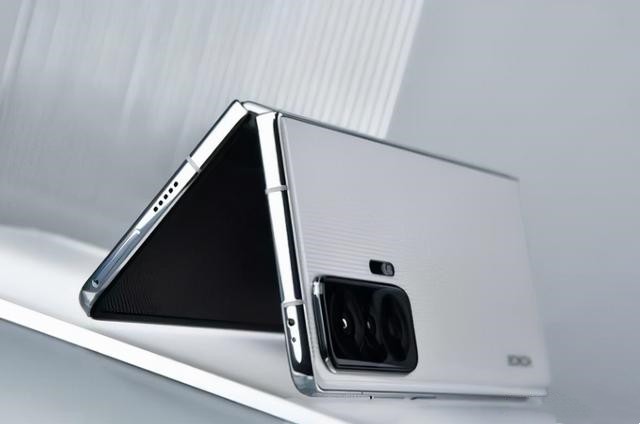 荣耀7012+256官方售价,荣耀512g直屏最新价格