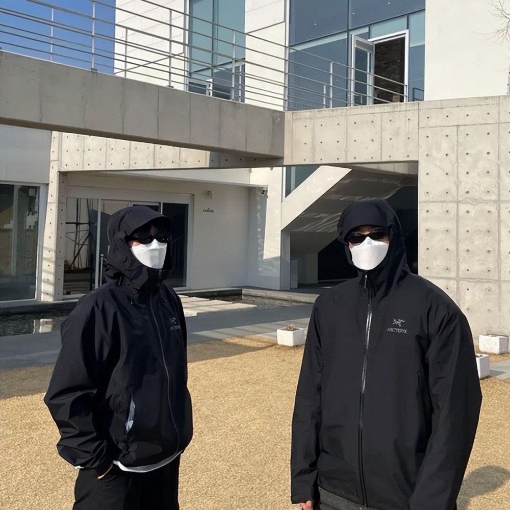 始祖鸟冲锋衣怎么买正品,买冲锋衣是不是要买大一号