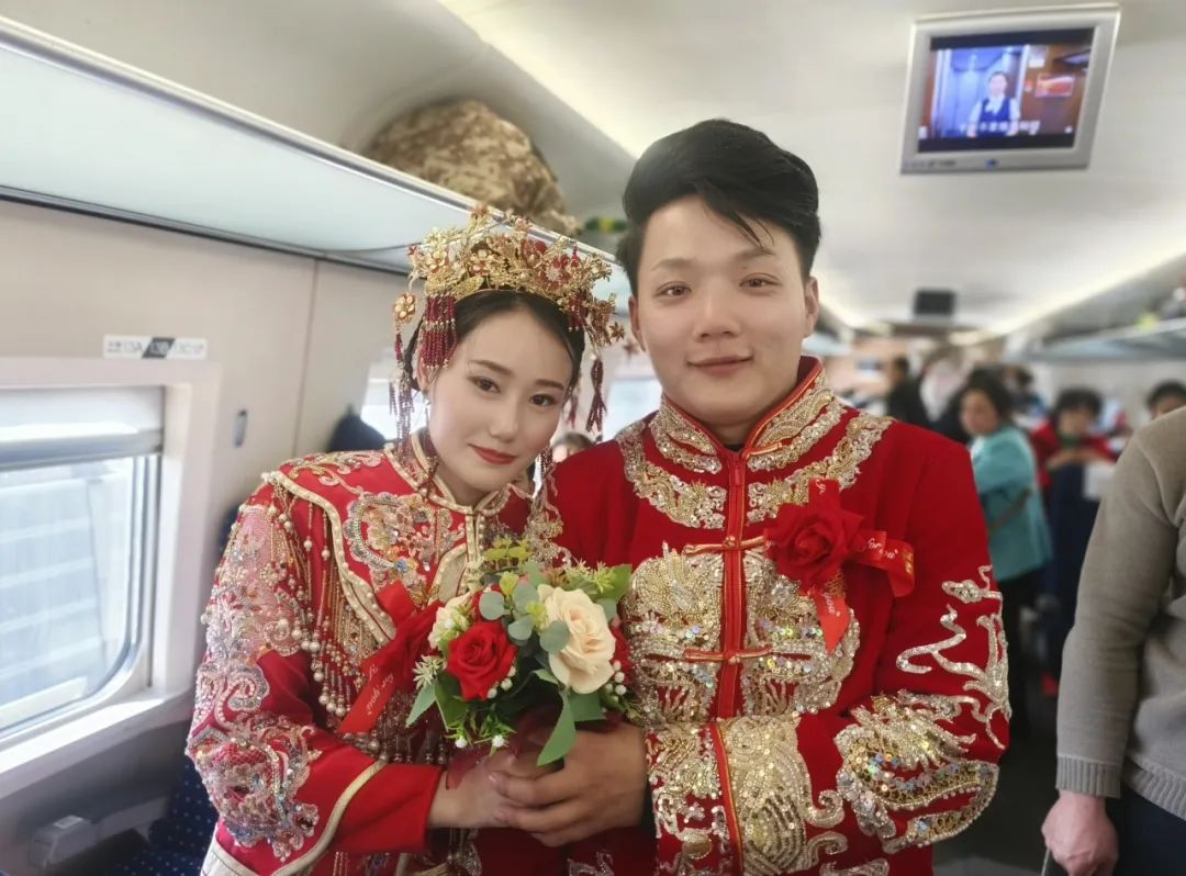 昆明南到厦门动车,昆明西山区新人登记结婚