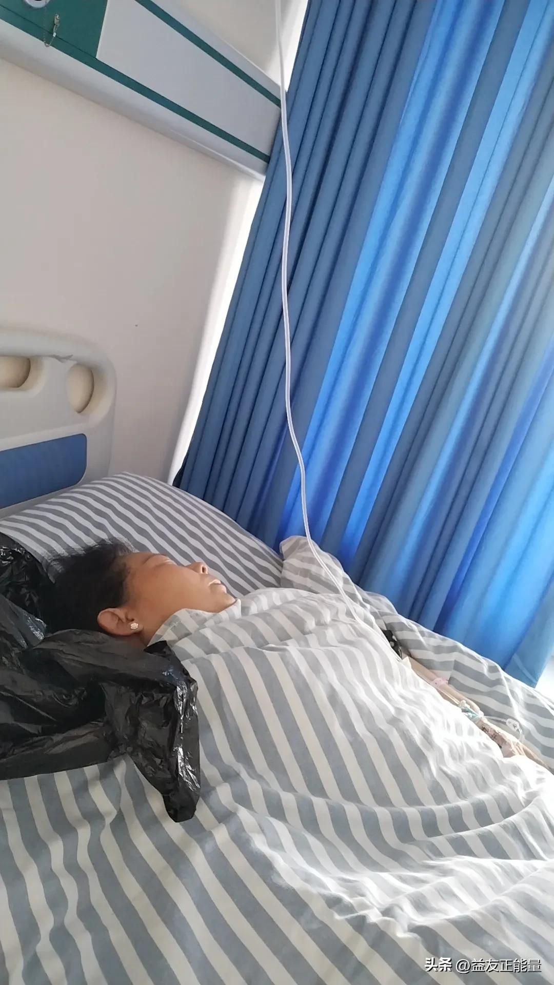 患者去民营医院包扎,被诱进手术室给做了手术,医生说断了二根筋