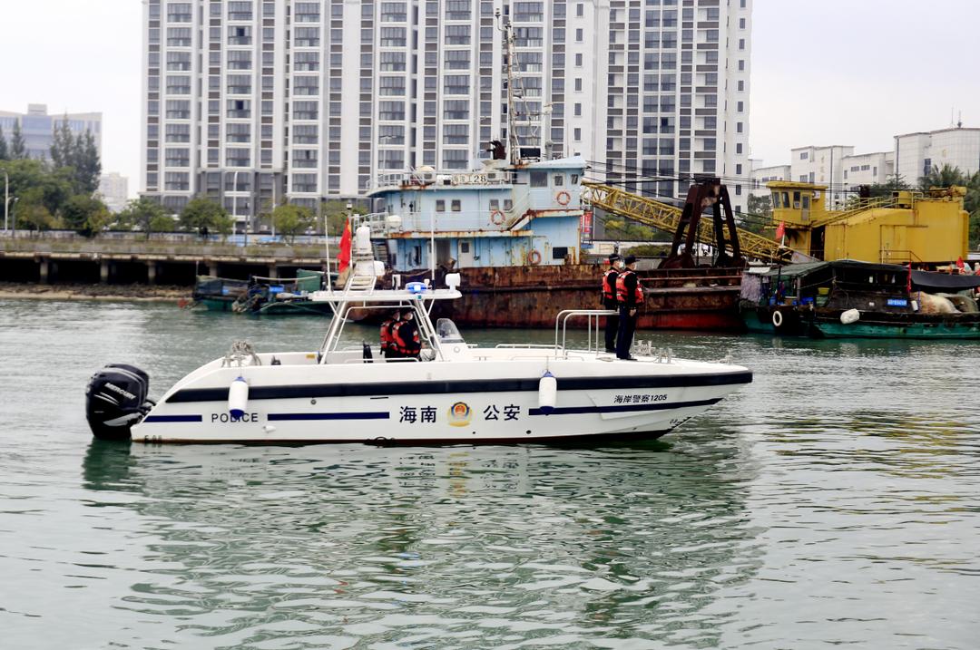 海南万名警力联动严查,警力出动人次