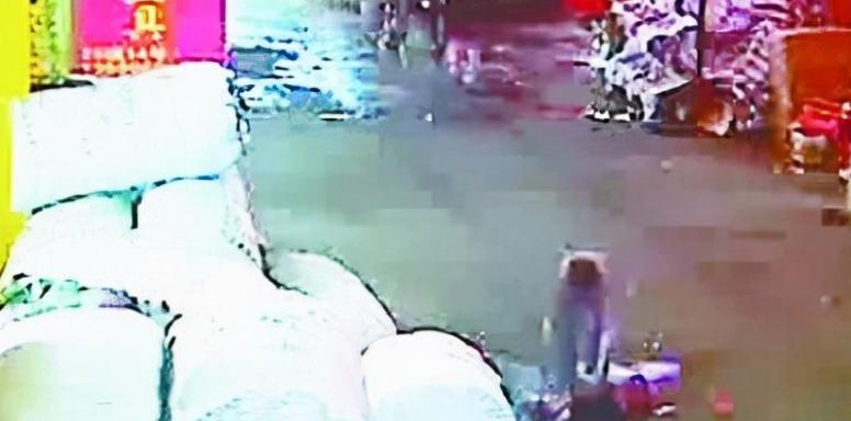 小悦悦事件陈贤妹,陈贤妹给钱小悦悦家人