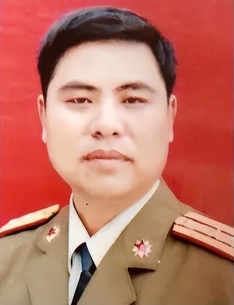 众诗人品读许庆胜《诗坛胡松夏现象解剖》专著诗•50首