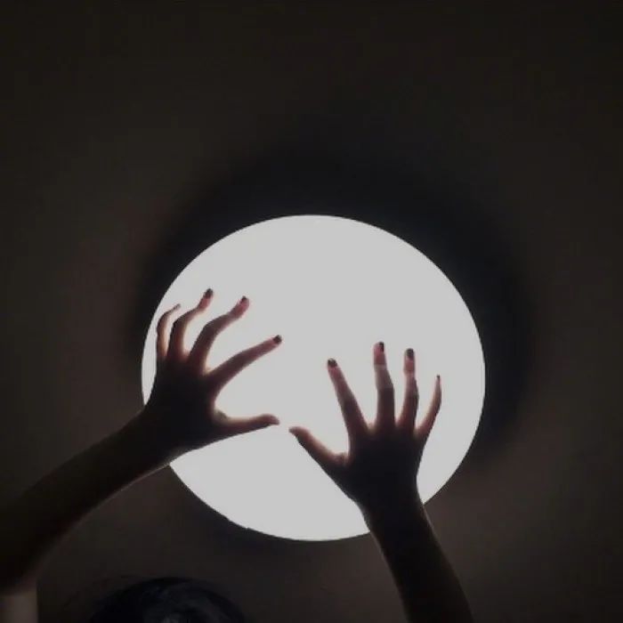 伤感朋友圈背景图,伤感朋友圈背景图片