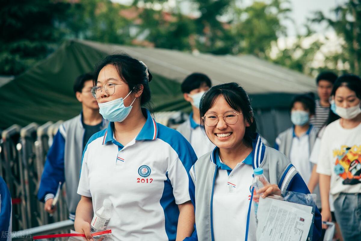 高考总分是多少分别有哪些科,高考总分多少各科怎么算的