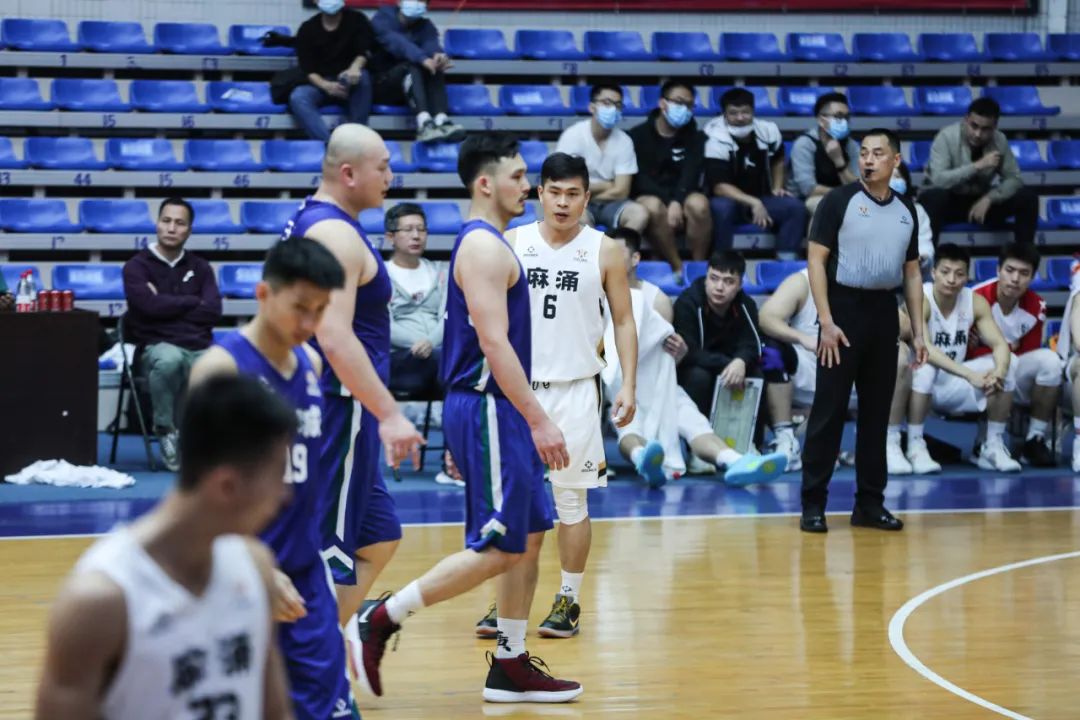 前职业选手爆料多家俱乐部打假赛,前职业选手打主播赛