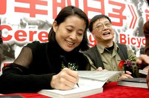 76岁的赵忠祥和倪萍的关系,赵忠祥把10亿遗产给了倪萍了吗