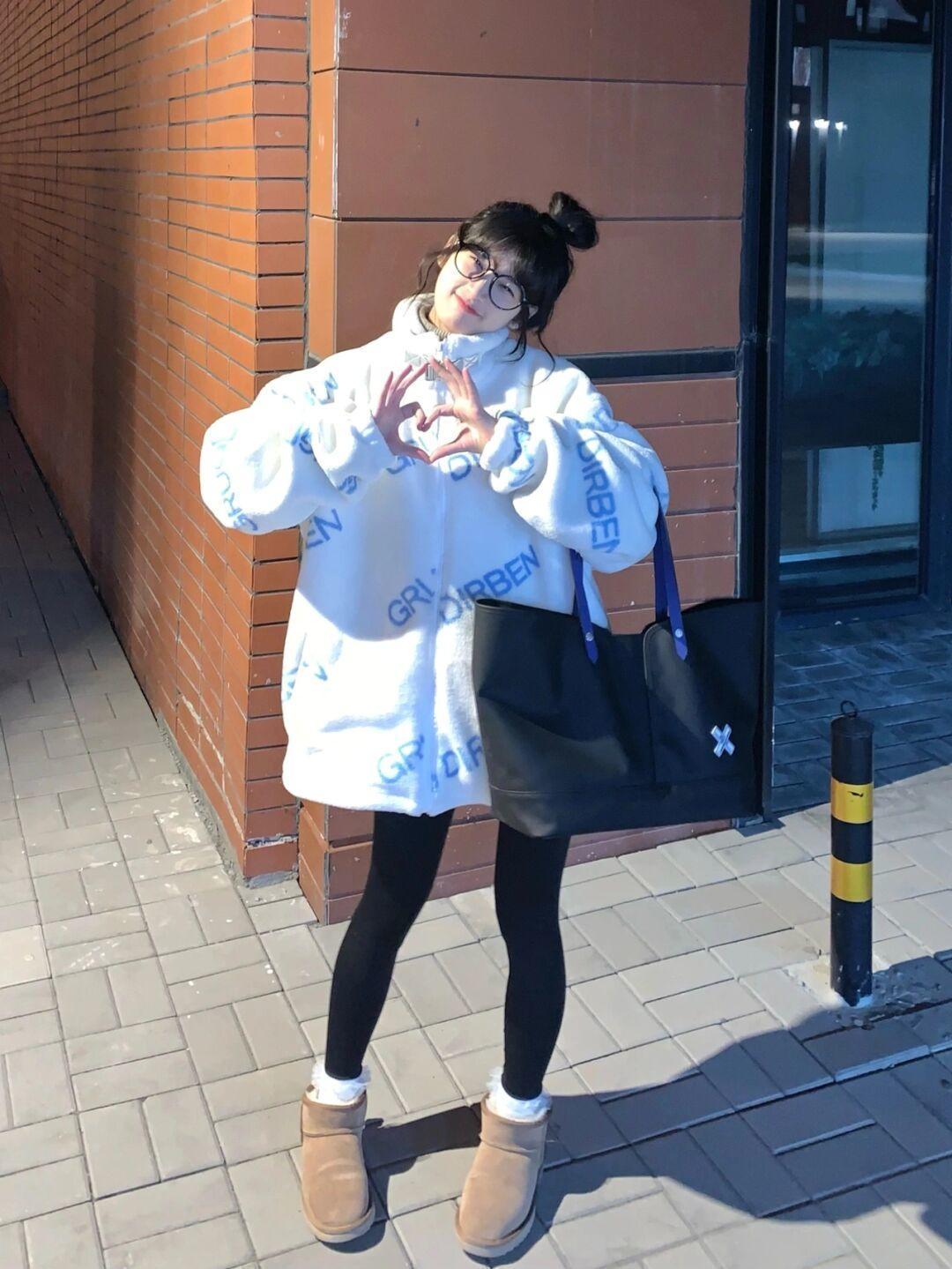 舒适薄绒外套,羊羔绒外套穿搭保暖