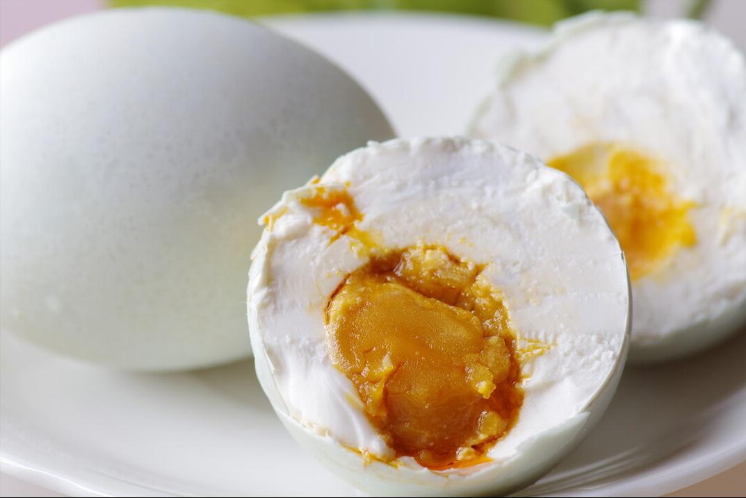 怎么用泥土腌咸鸭蛋,用泥土腌咸鸭蛋怎么腌