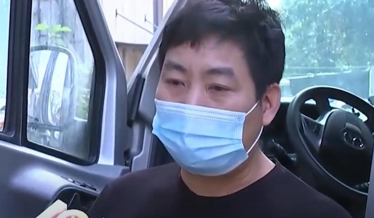 男子新车跑20万公里，成功将车跑报废，4S店：买完车就没有熄过火