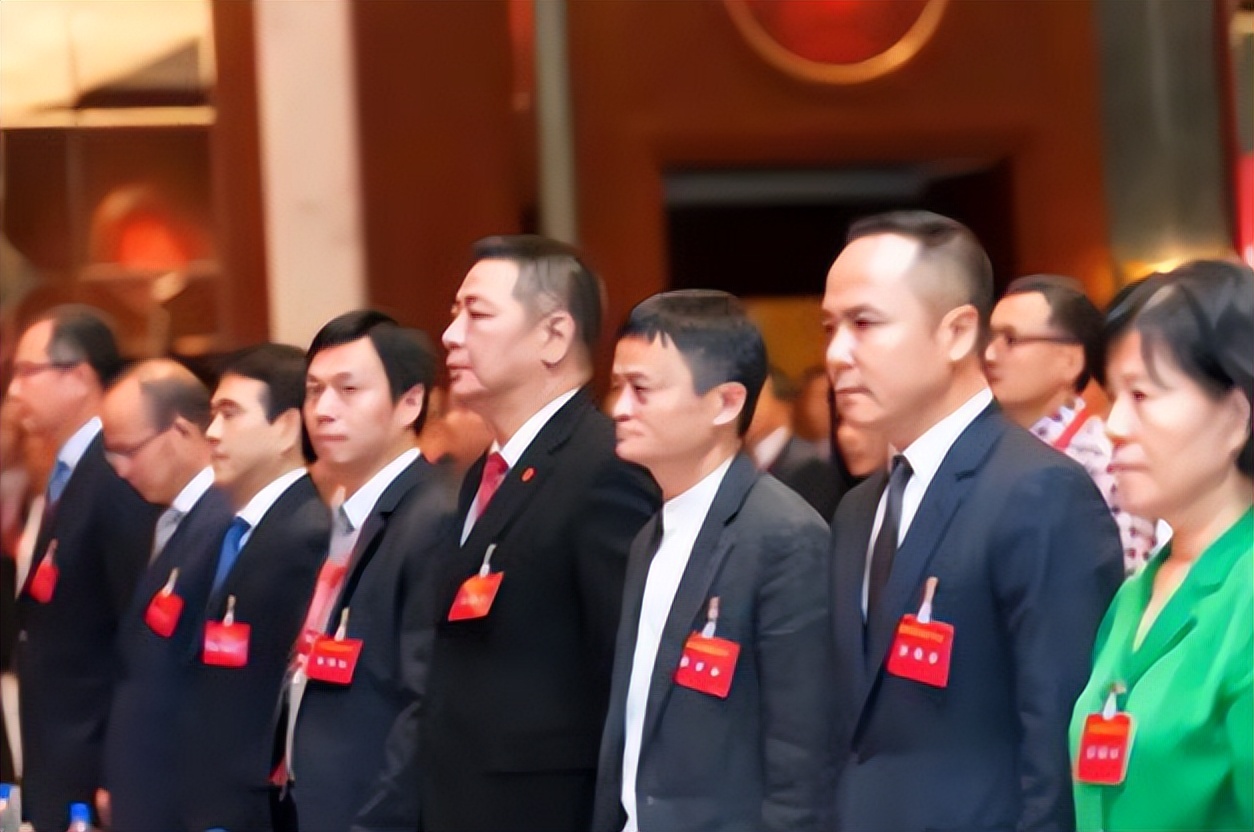 浙江5大富豪，4位曾登顶中国首富，还有一位是梅赛德斯奔驰大股东