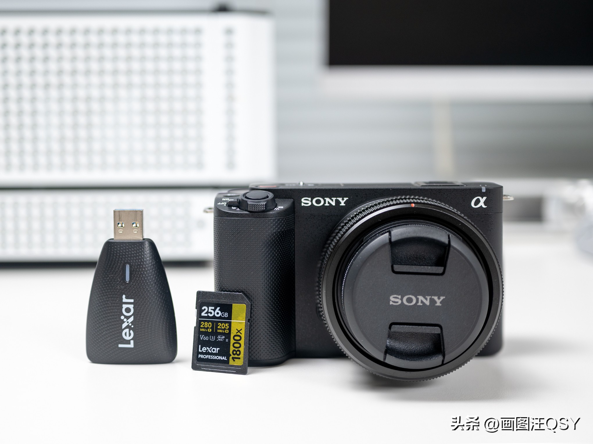 技术不够装备来凑，索尼ZV-E1真定位新手？Vlog初学者心得分享