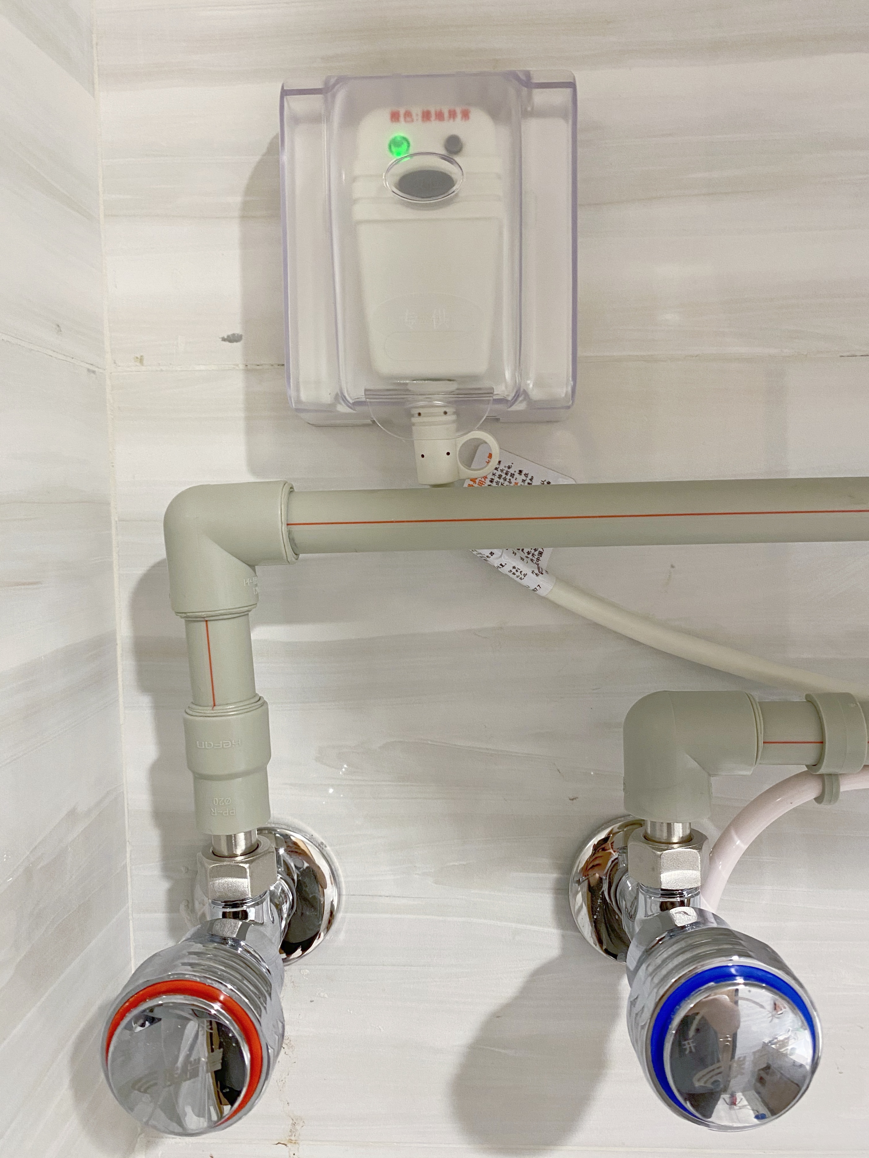 热水器买的不会装怎么装,买的电热水器说安装问题不给保修