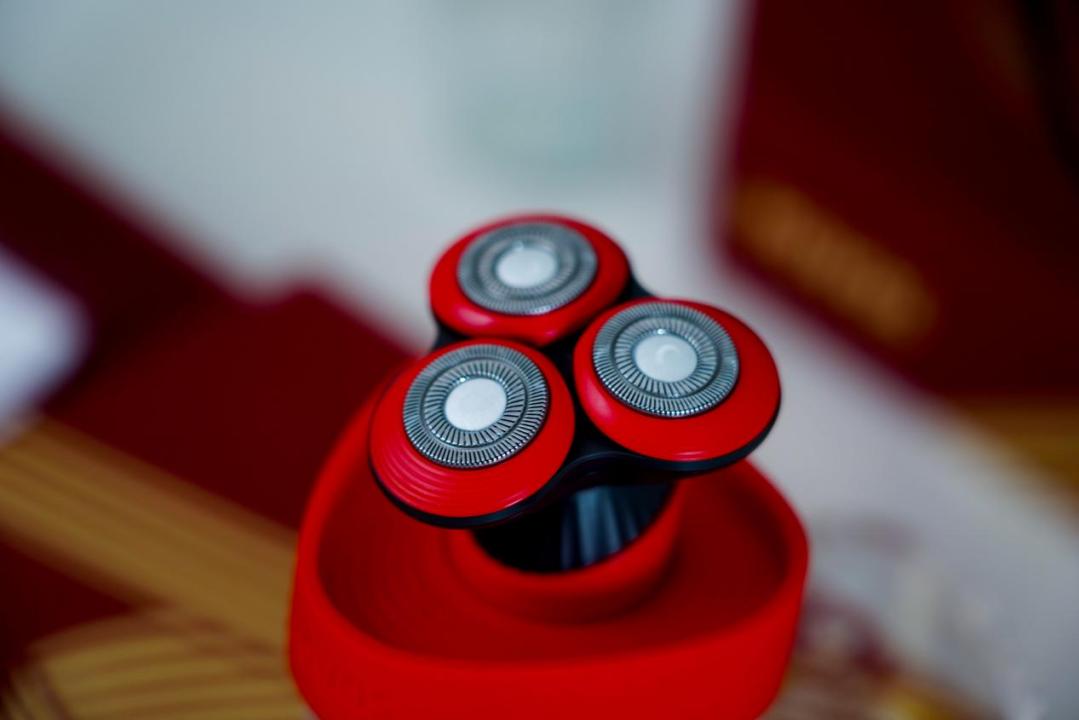 奔腾剃须刀pq9700真实测评,奔腾PQ9700剃须刀配件