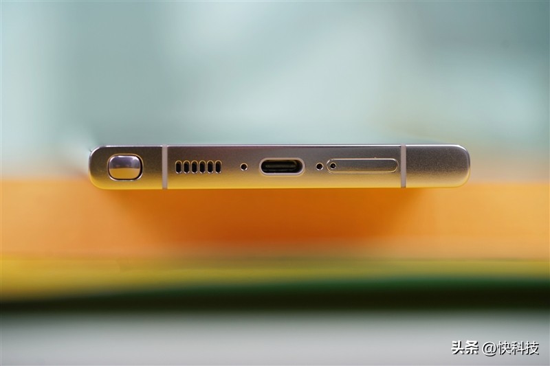 三星galaxys23ultra超大屏,三星galaxys23ultra打游戏分屏