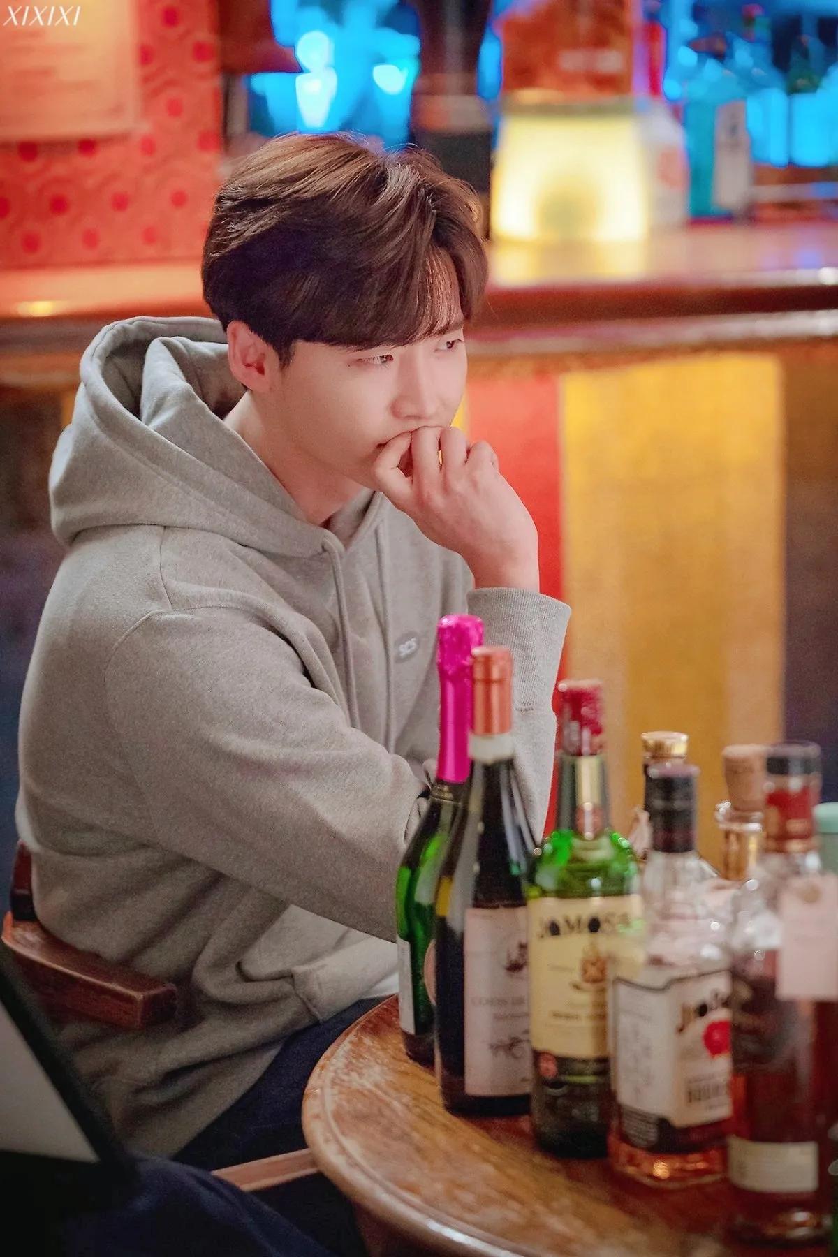 舍不得为你花钱的人一定不爱你,男朋友为你花钱未必是好事