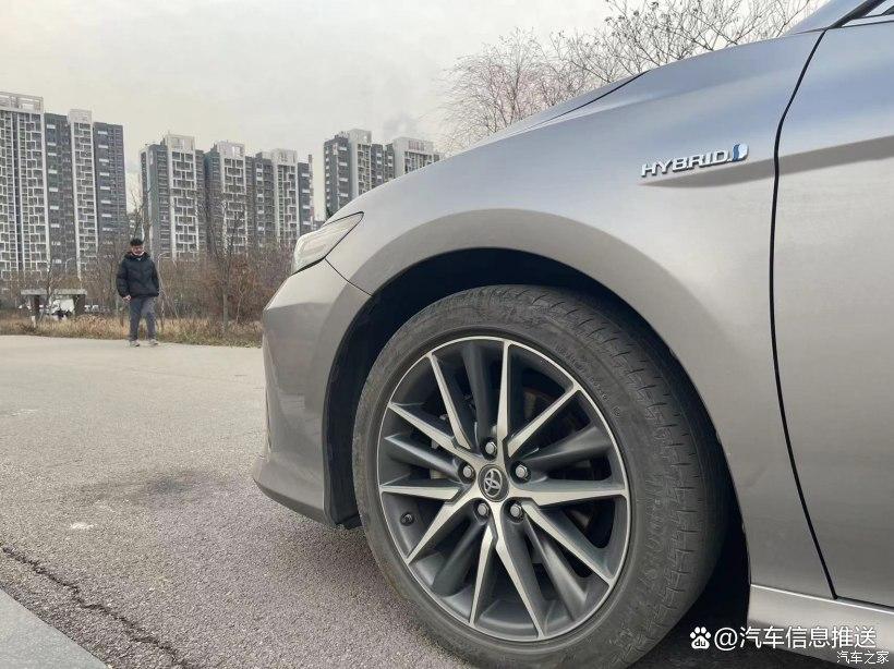 2010买的凯美瑞开了6万公里,入手4000公里的凯美瑞