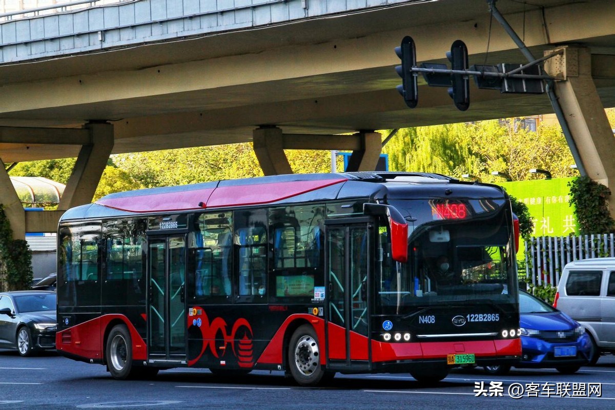 武汉纯电动公交车比亚迪,比亚迪b10电动公交车