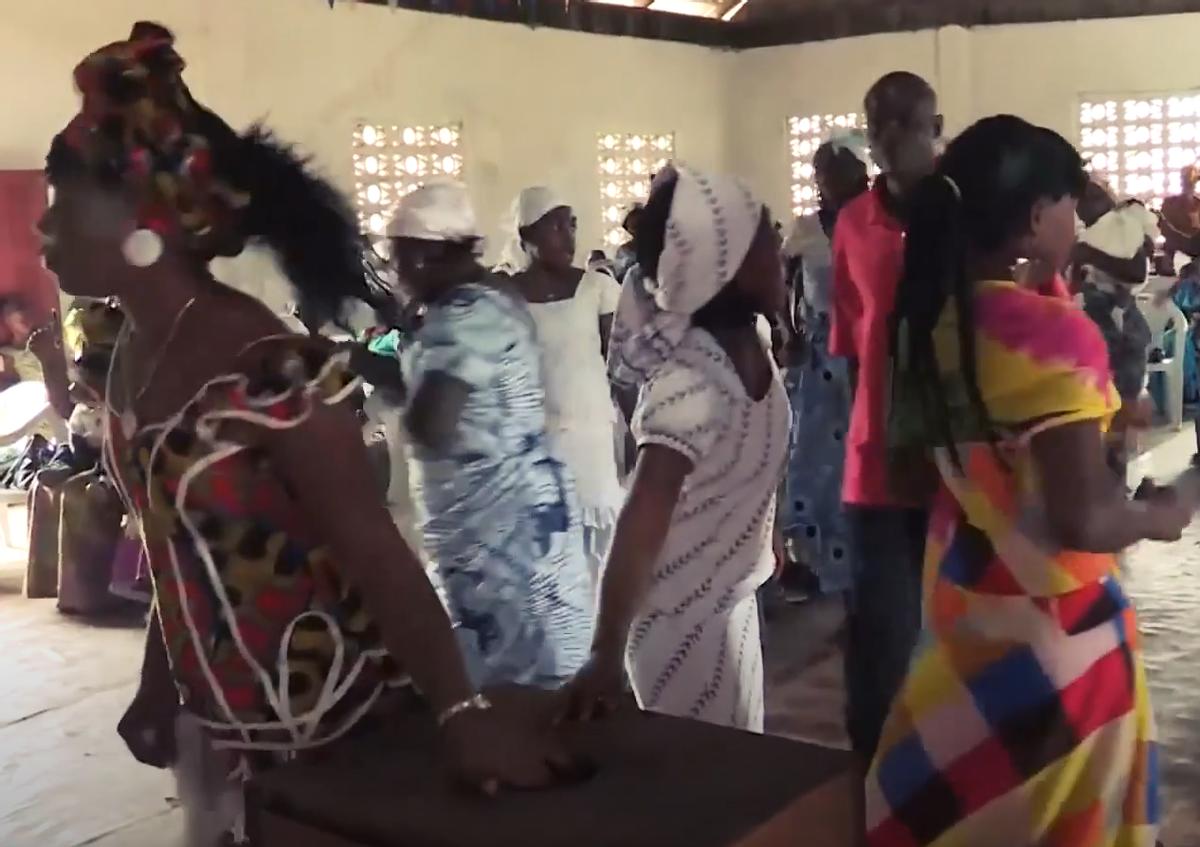 底层的非洲人民，日薪比你还要多，那些独属于落后非洲的赚钱方式