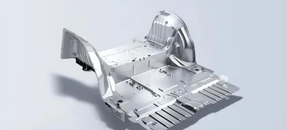 极氪与特斯拉配件,特斯拉一体压铸件