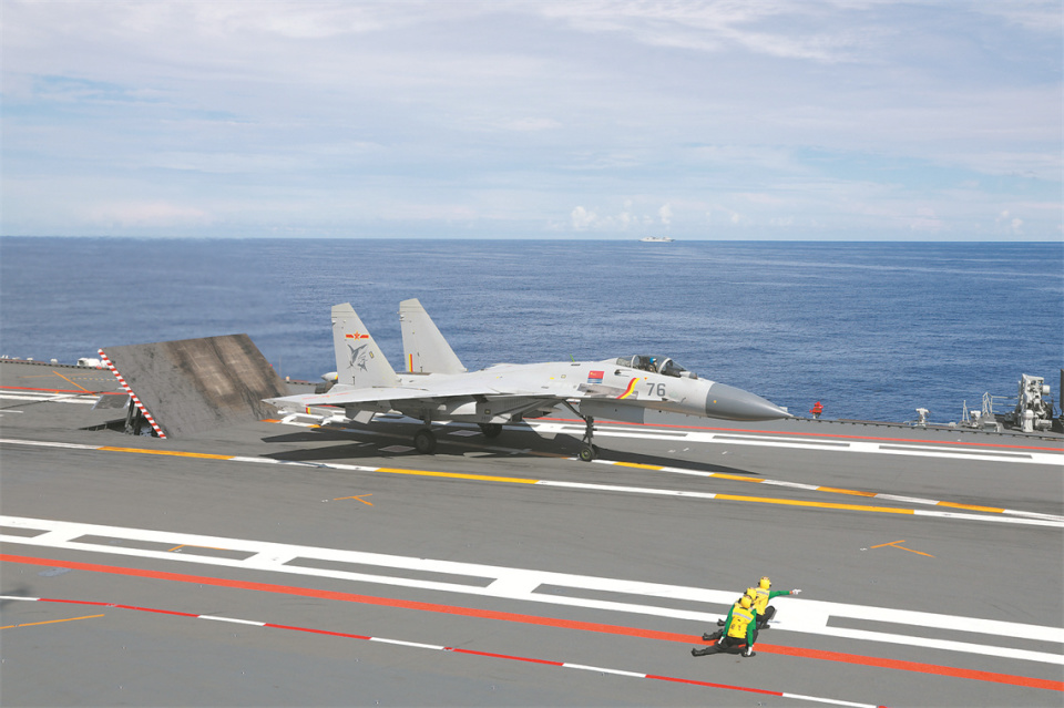 阅舰式航母,阅舰式能现场看吗