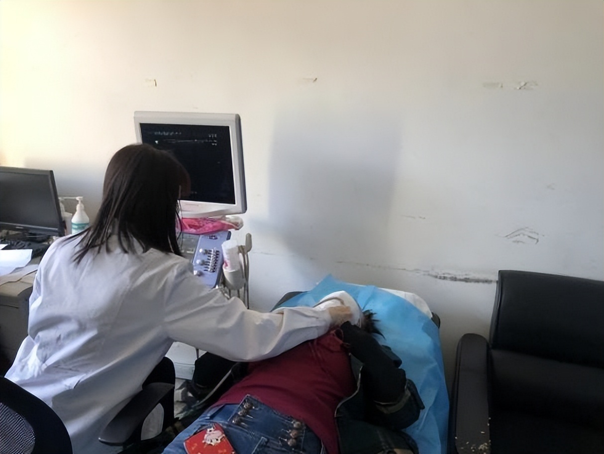 社区健康宣传义诊志愿服务活动,社区卫生服务站开展上门义诊活动