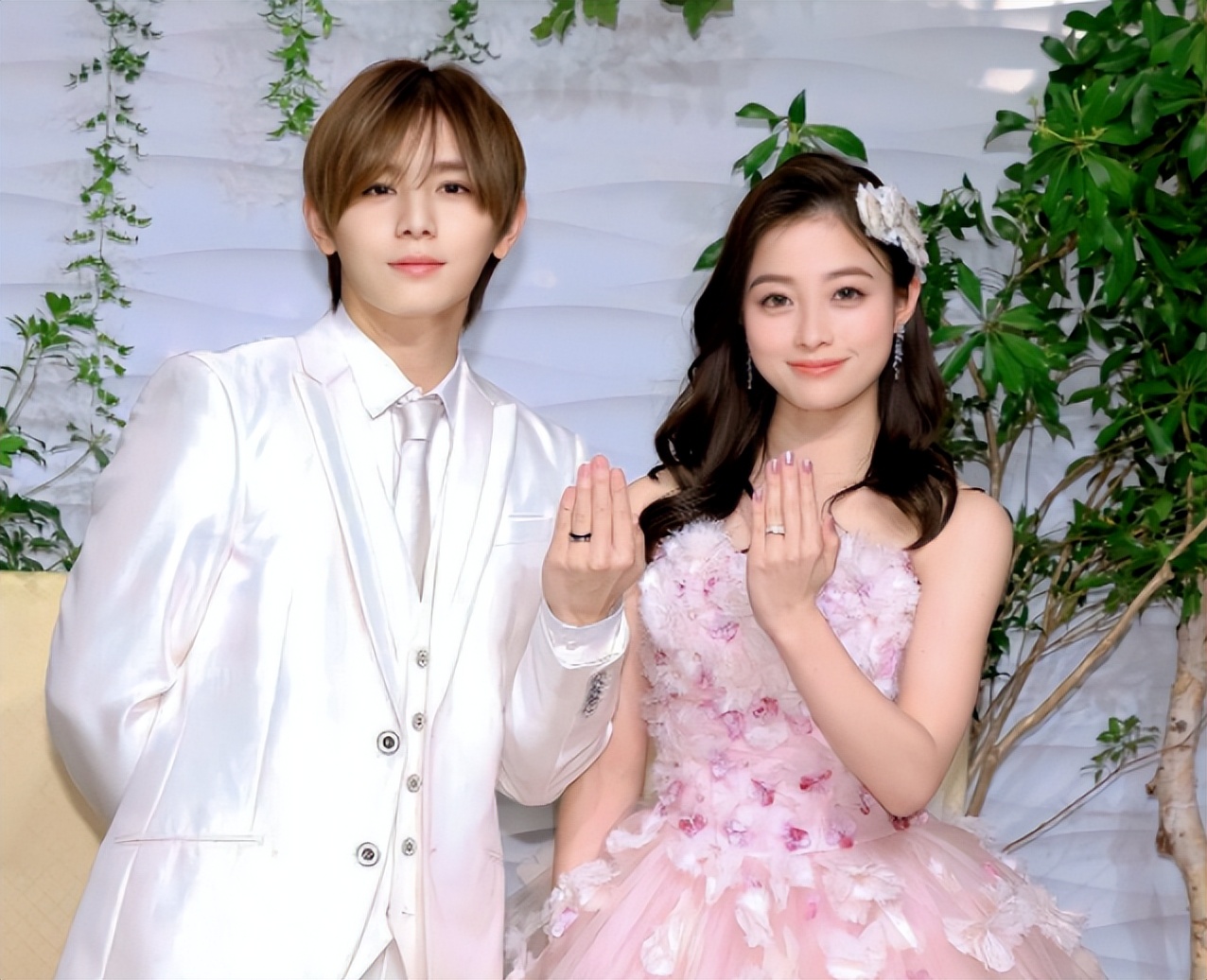 岛国颜值夫妻先婚后爱？！也太甜了吧~