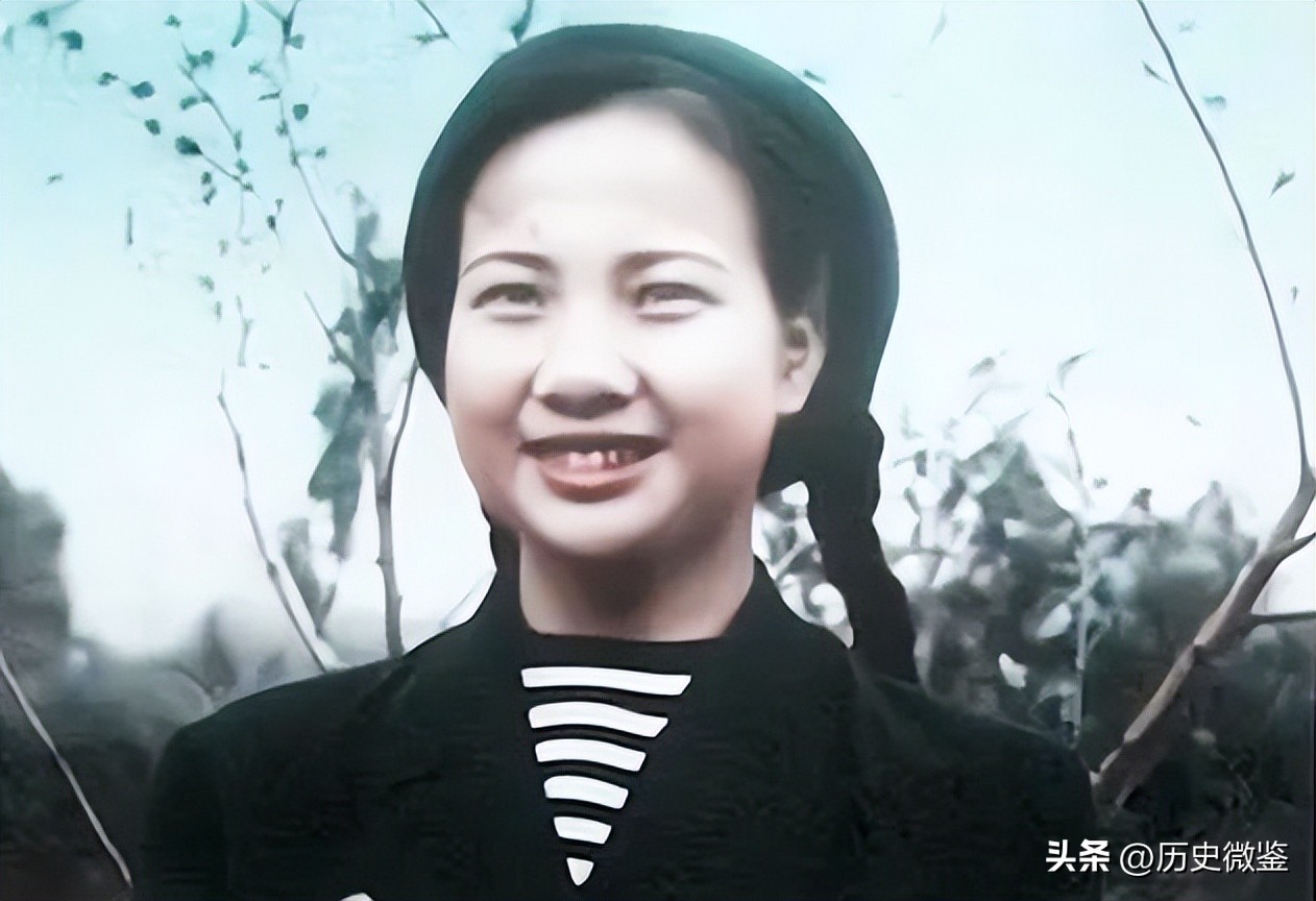 59年*振华苏**被迫离婚带6个娃，毛主席看不下去了：再找个合适的