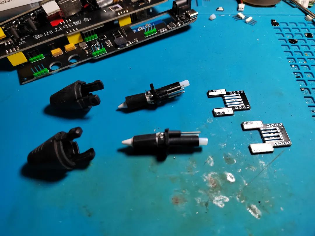 用3d打印笔自制一把98k模型,用3d打印笔自制鱿鱼面具