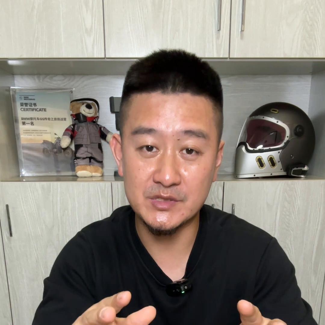 gopro拍第一视角一般用什么配件,gopro运动相机和其他运动相机比较