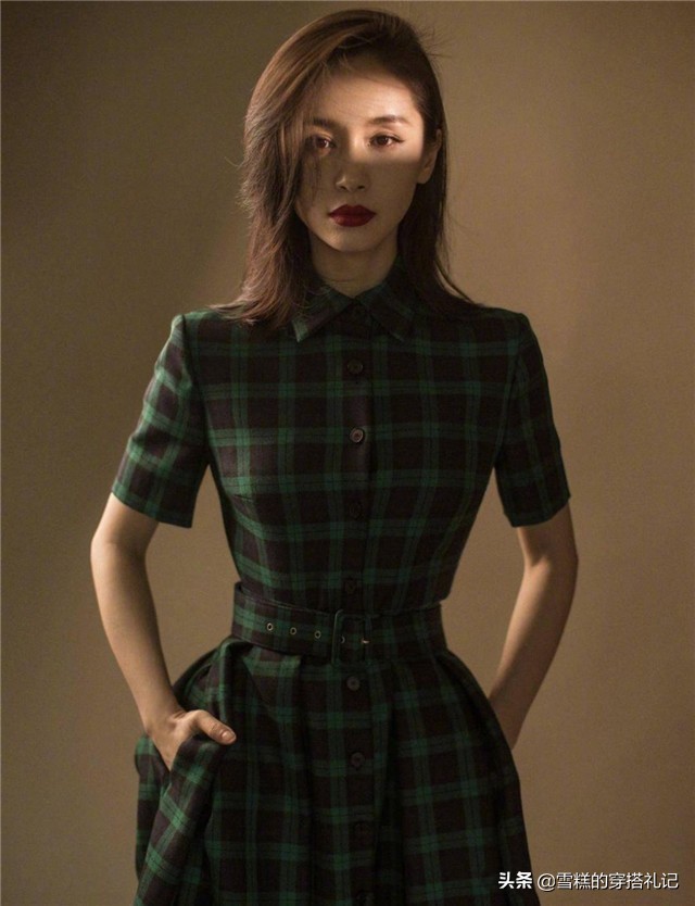 适合35岁女人的齐肩发,四十岁以上适合长发还是锁骨发