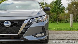 丰田卡罗拉和轩逸2022款,2022全新美版丰田卡罗拉cross