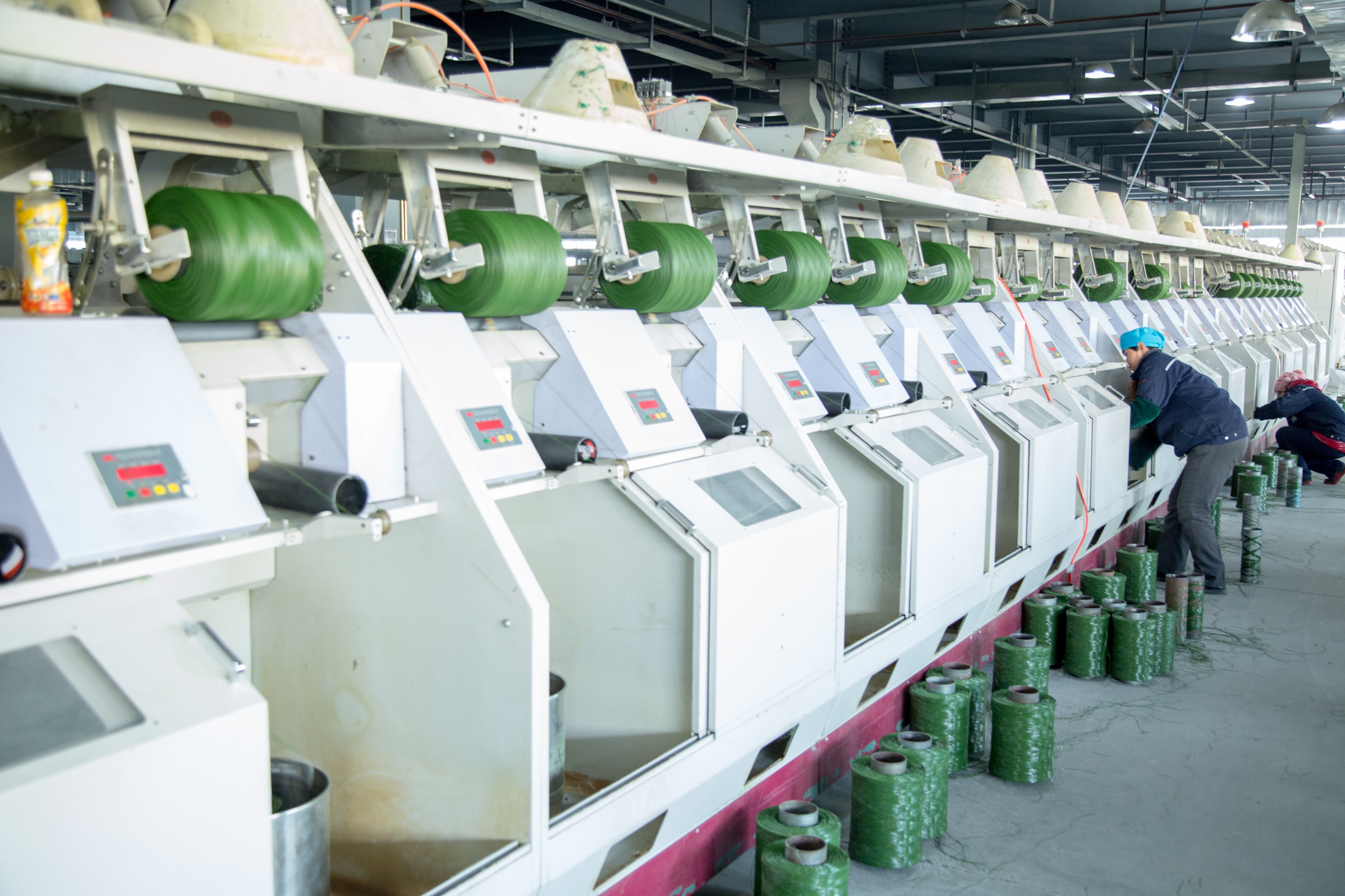 人造草坪足球场材料选择,足球人工草坪有哪些标准