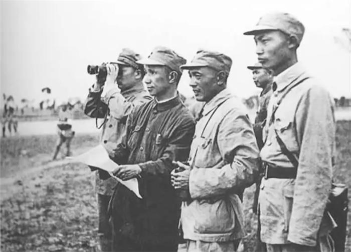 1952年南征北战,南征北战1952版剧照