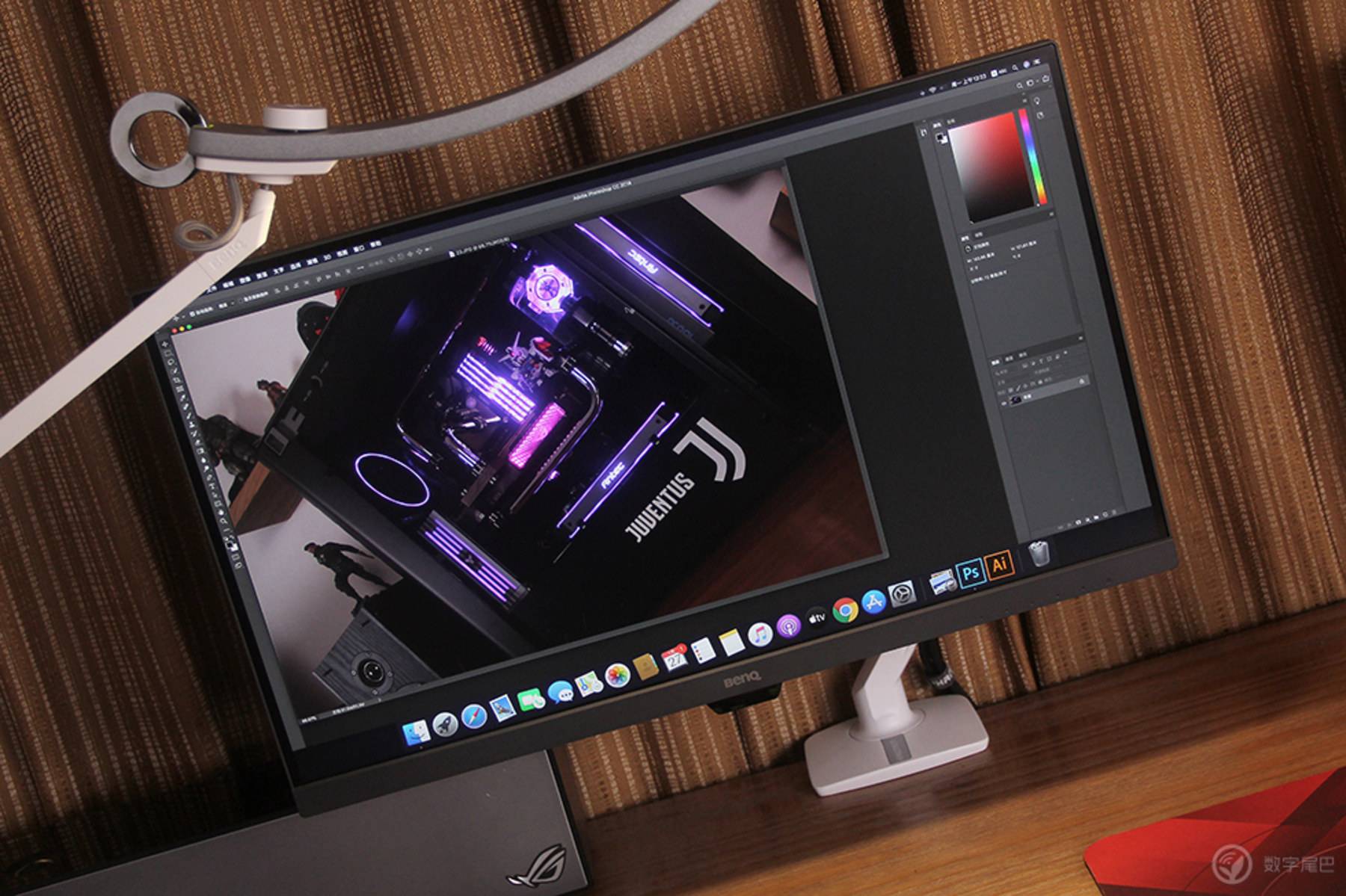 推荐几款高逼格电脑桌面,实用科技感很强的电脑桌面