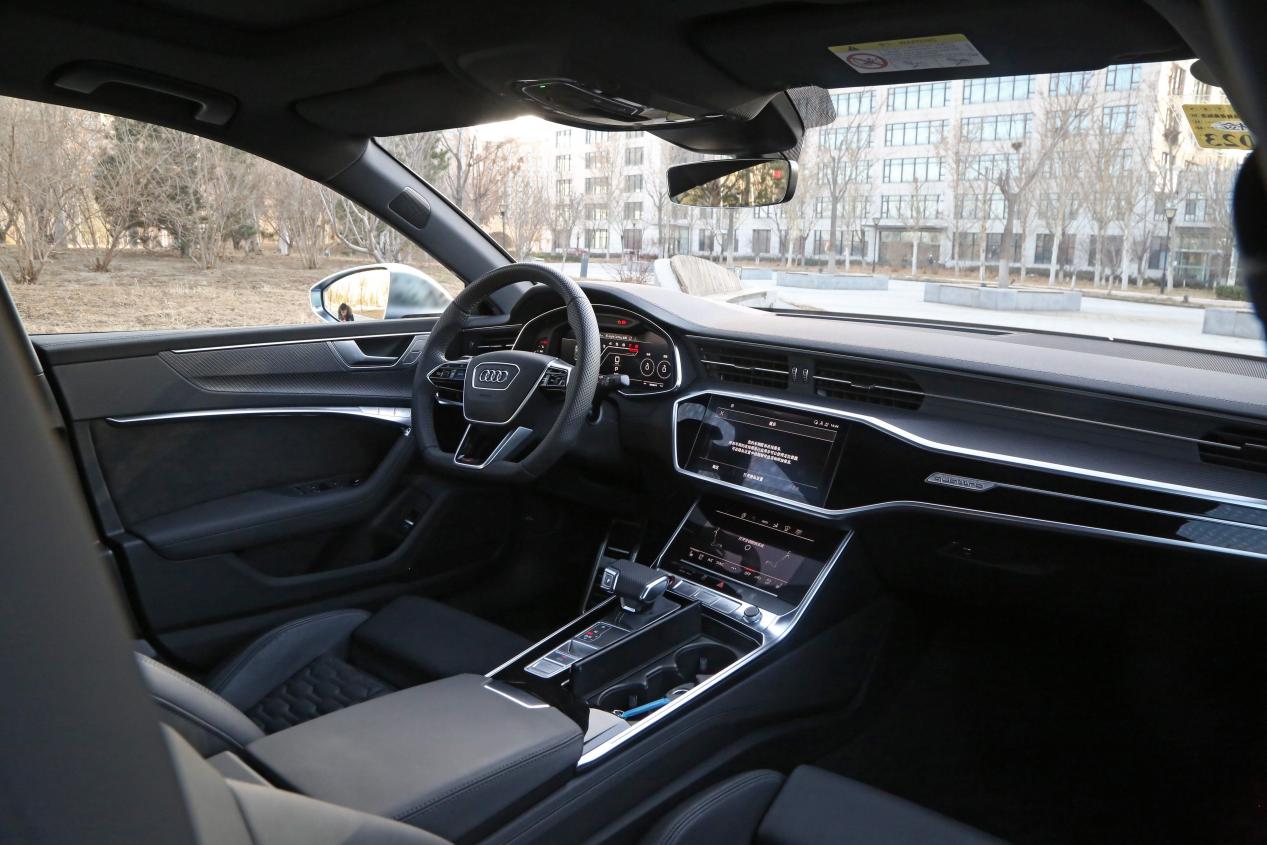 奥迪rs7高端大气是成功男士的首选,新款奥迪rs7sportback