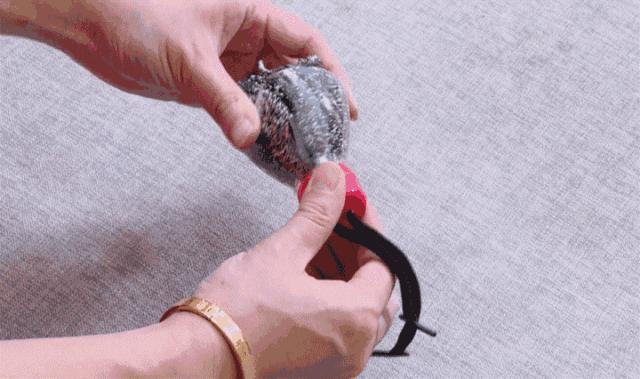 钢丝球沾满污渍怎么清洗,钢丝球的油污怎么去除