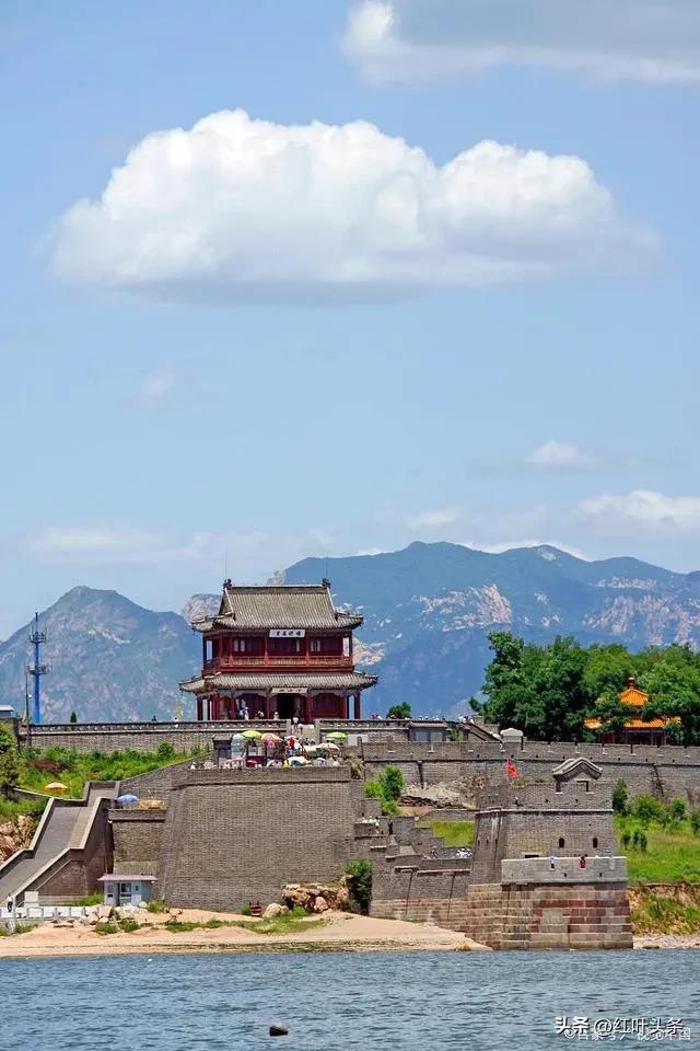 贾锡信先生《过山海关》诗赏析