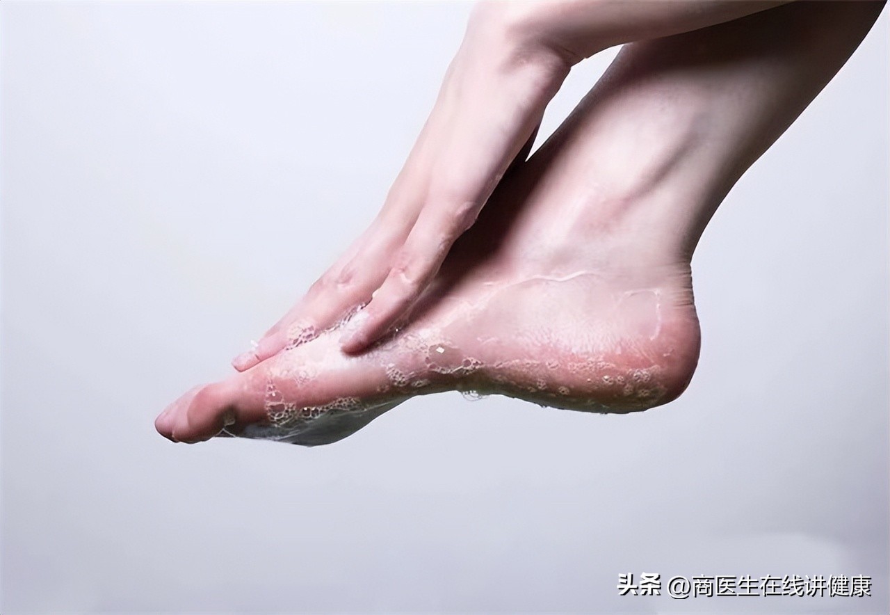 怎样防止糖尿病足,糖尿病足出现三种情况要注意了