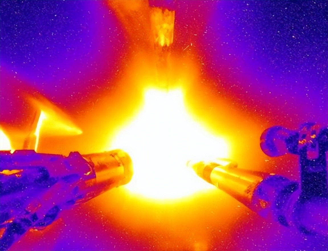 核聚变核裂变为什么都能释放能量,核裂变和核聚变质量都发生亏损吗