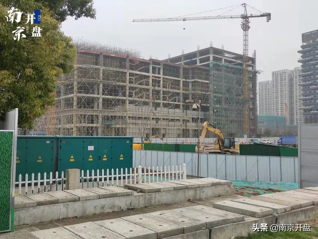 江北最大的烂尾楼,江北新区第一高楼烂尾