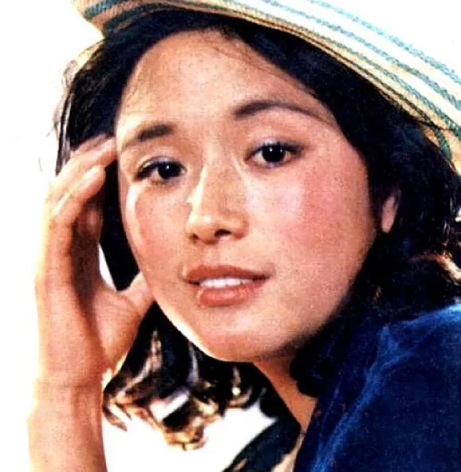80年代美女明星廖学秋近照曝光,女演员廖学秋青年照片