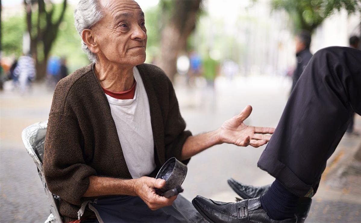 48岁大姐来相亲震惊63岁大爷,68岁大爷相亲大妈提出3个要求