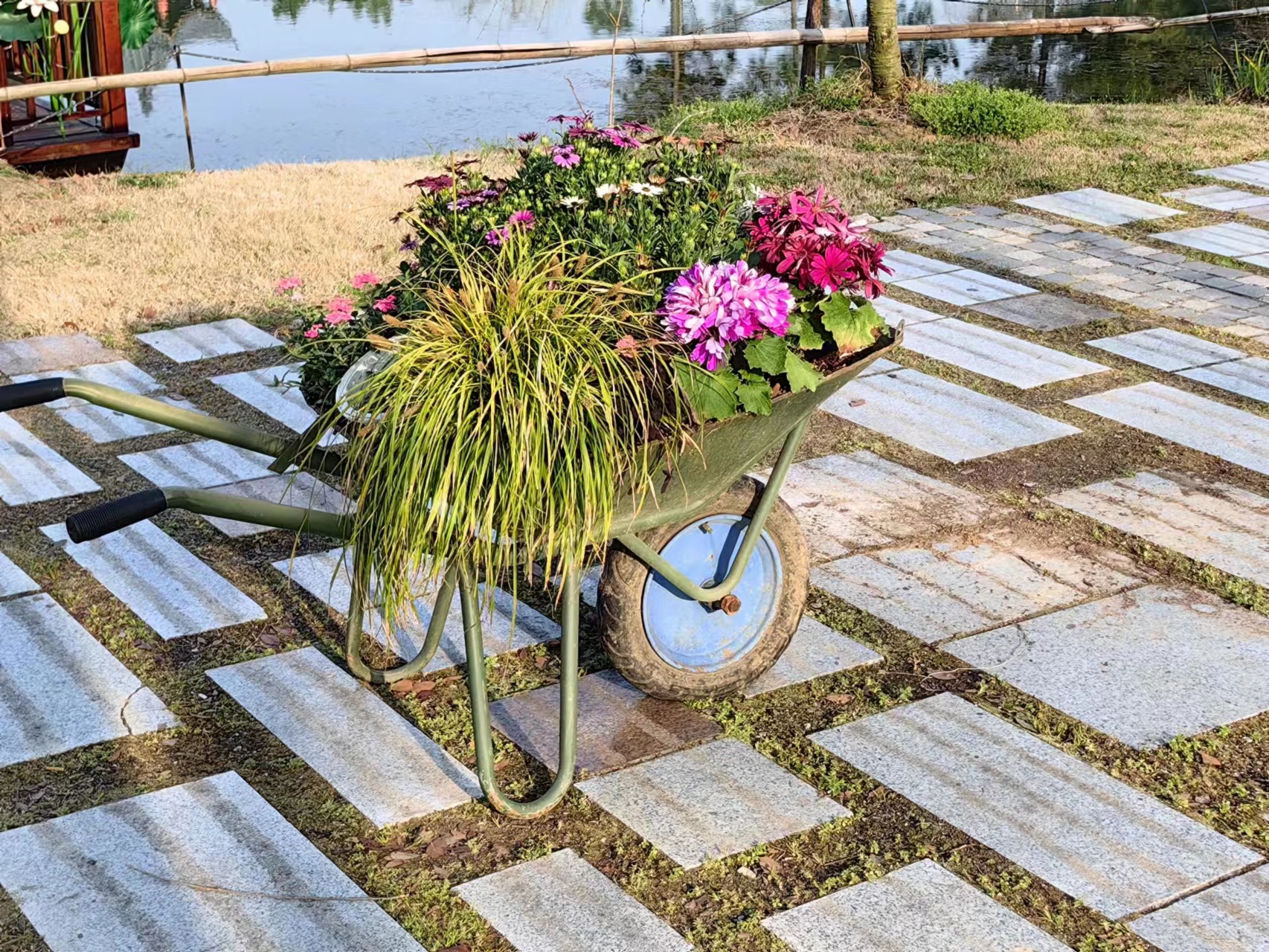 溧水梦华苑一日游,溧水三叶梦华苑还是郭兴庄园好玩