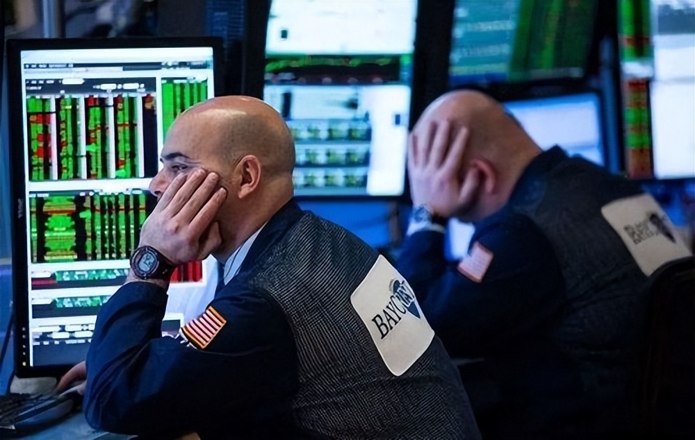 美国次贷危机后全球经济出现现象,受美国次贷危机的影响全球的经济