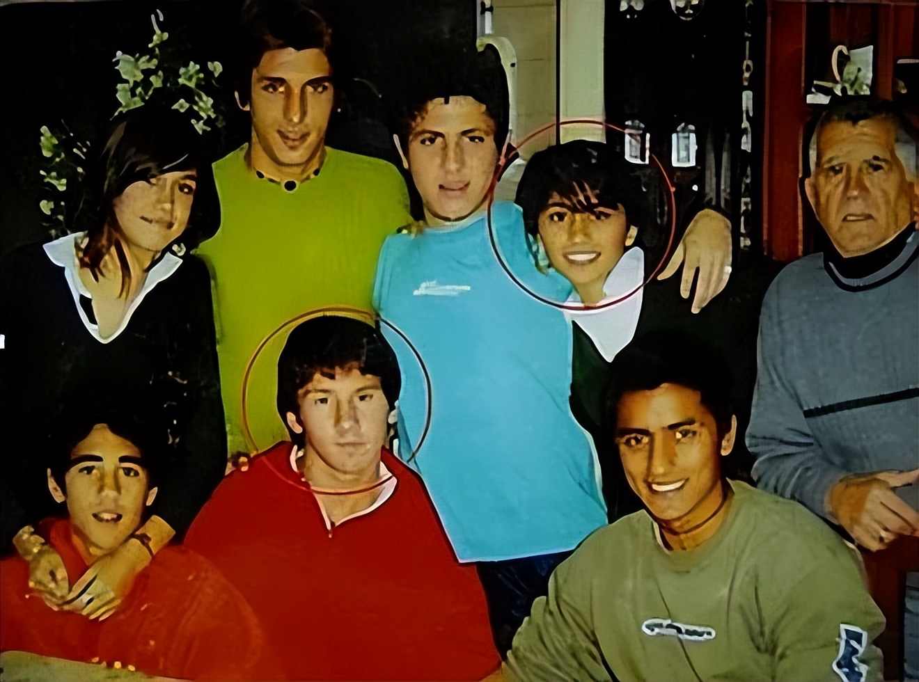 忠于爱情忠于家庭忠于责任,有一种青梅竹马叫梅西和安东内拉