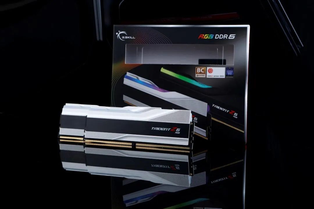 rogz790apex涓绘澘璇勬祴,rogmaximusz790绯诲垪娴嬭瘎